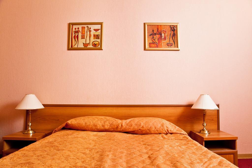 فندق موسكوفي  غوستيني دوم الغرفة الصورة